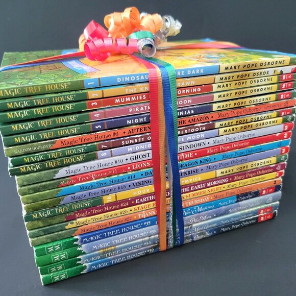 MAGIC TREE HOUSE & MERLIN MISSION LOT OF 20 SCHOLASTIC BOOKS BY MARY POPE OSBORN - Picture 1 of 15